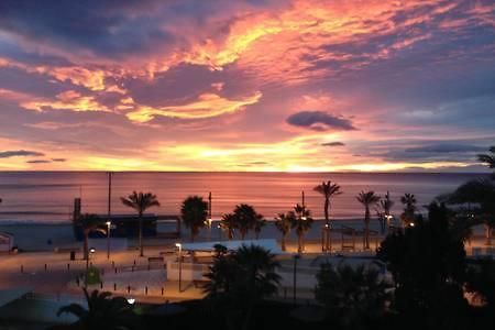 1 Linea Playa San Juan Lägenhet Alicante Exteriör bild